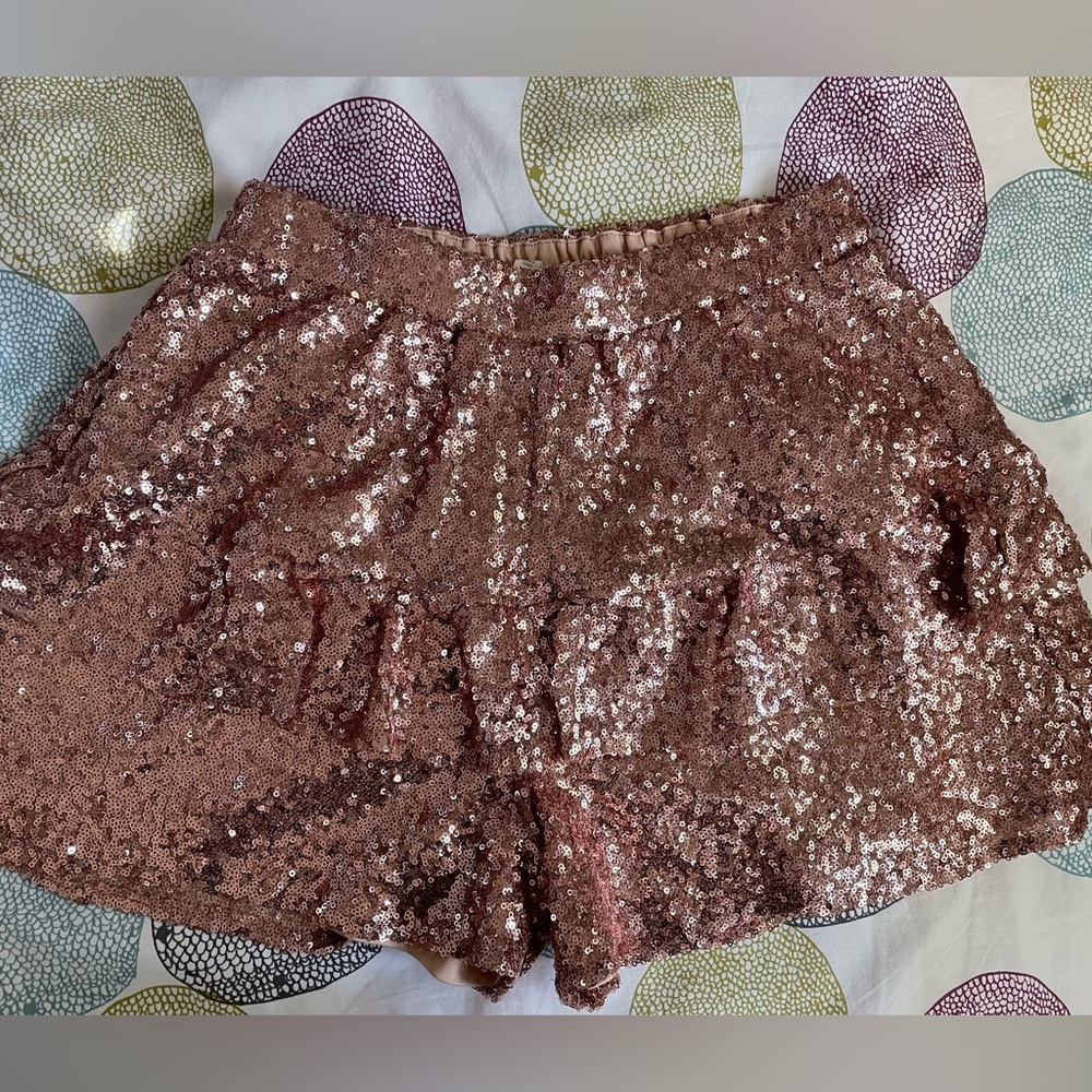 New! 143 Story by Lineup sequin rose gold shorts